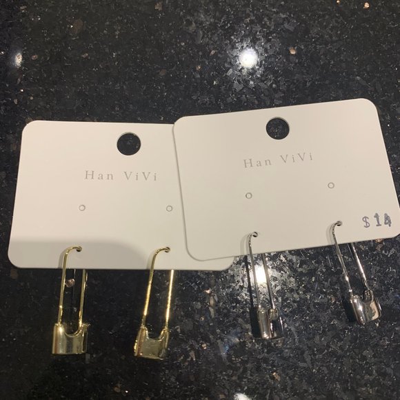 SAFETY PIN EARRINGS - Picture 1 of 4